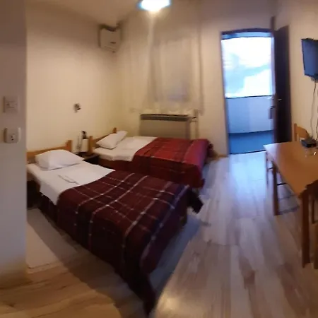 Sumatovac فندق *